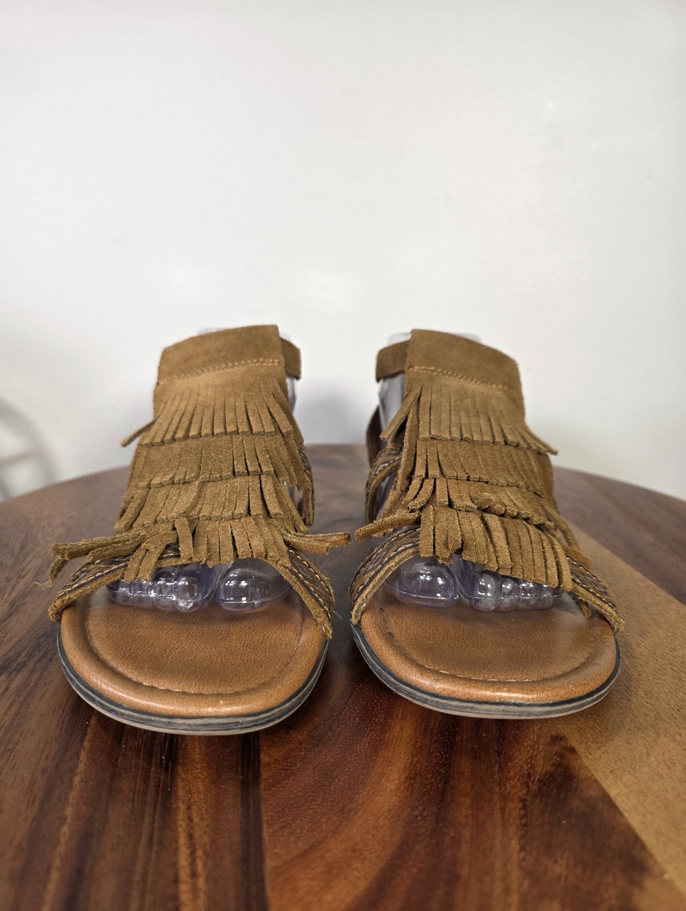 Minnetonka Maui Passport Fringe Suede Sandals - Brown Tribal Boho Size 9 - Picture 5 of 13